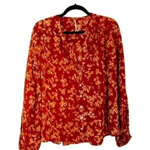 FREE PEOPLE Red Orange beige Patterned Button Down Shirt size Medium Cotton
